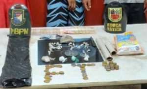 Imagem da notícia - PM de Parintins detêm três suspeitos de tráfico