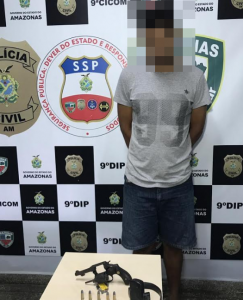 Imagem da notícia - PC prende procurado por roubo com arma e munições no bairro Gilberto Mestrinho