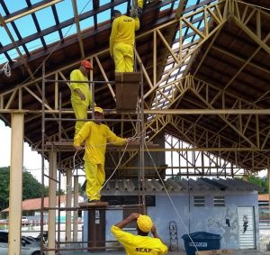 Imagem da notícia - Presos trabalham na construção e reforma dos batalhões da Polícia Militar