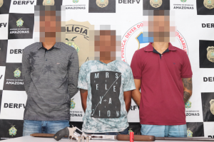 Imagem da notícia - PC recupera três carros e desarticula quadrilha que comandava o tráfico de drogas