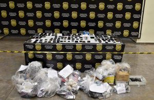 Imagem da notícia - Mais de 600 aparelhos celulares são apreendidos durante operação