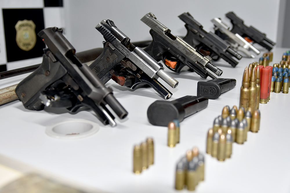 Armas apreendidas com membros de organização criminosa