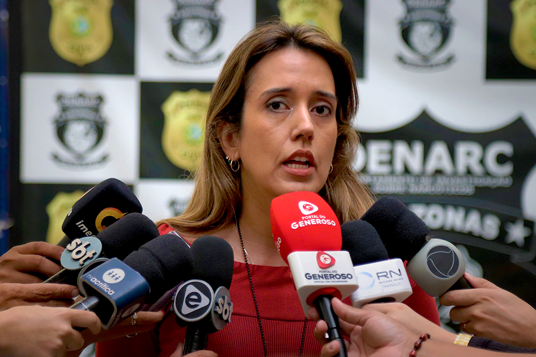Delegada Tamara Albano sobre prisão de dupla com 35 quilos de drogas no porto da Manaus Moderna