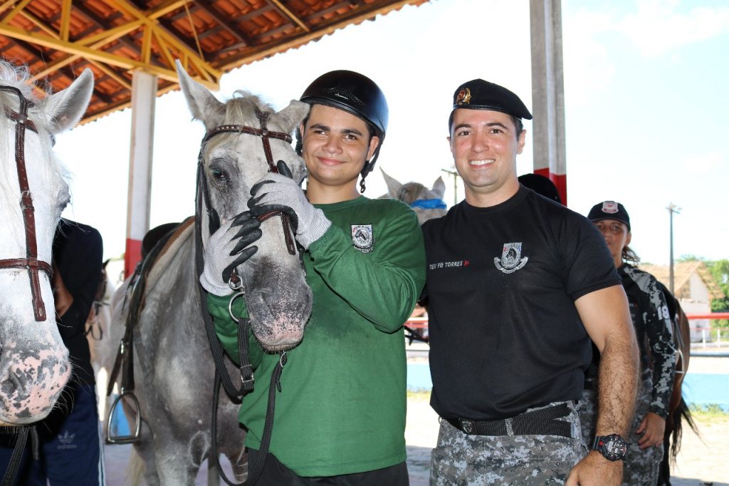 Equoterapia da Polícia Militar.