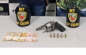 Imagem da notícia - Polícia Militar, por meio da 24ª Cicom, detém dupla de atiradores no Centro