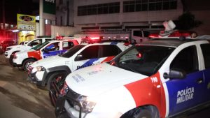 Imagem da notícia - Polícia Militar detém dupla com simulacro de arma de fogo no São José