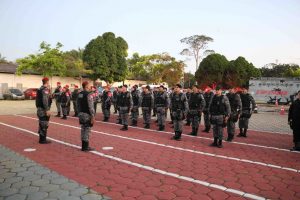 Imagem da notícia - Polícia faz reintegração de posse de área verde no Tarumã
