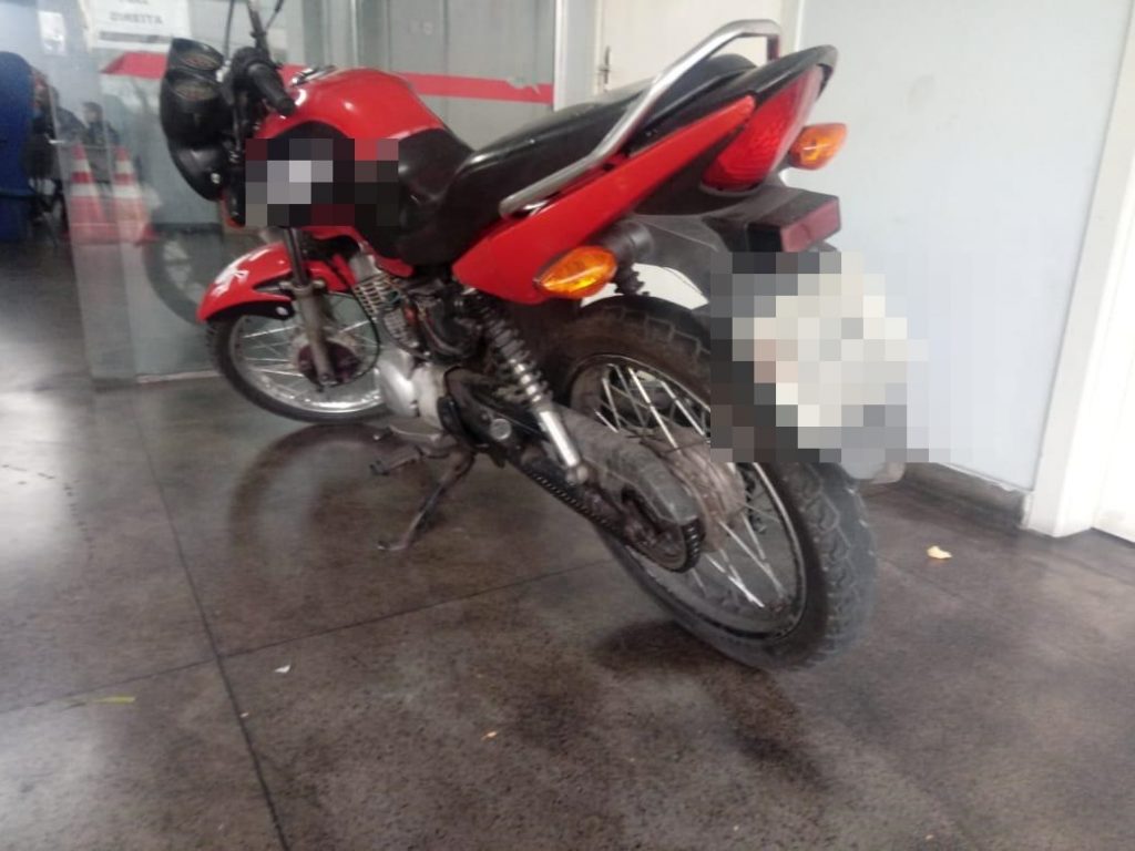 Um dos veículos recuperado durante ações da PM