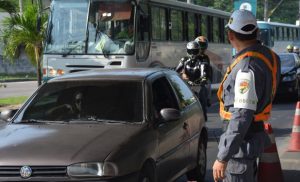 Imagem da notícia - Em sete meses, roubos e furtos de veículos registram queda