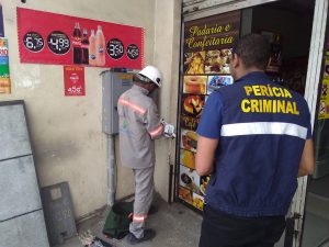 Imagem da notícia - Supermercado é identificado com ligação clandestina em operação policial na Zona Leste