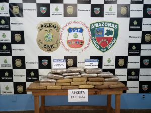 Imagem da notícia - PC e Receita Federal apreendem 24 tabletes de maconha do tipo skunk