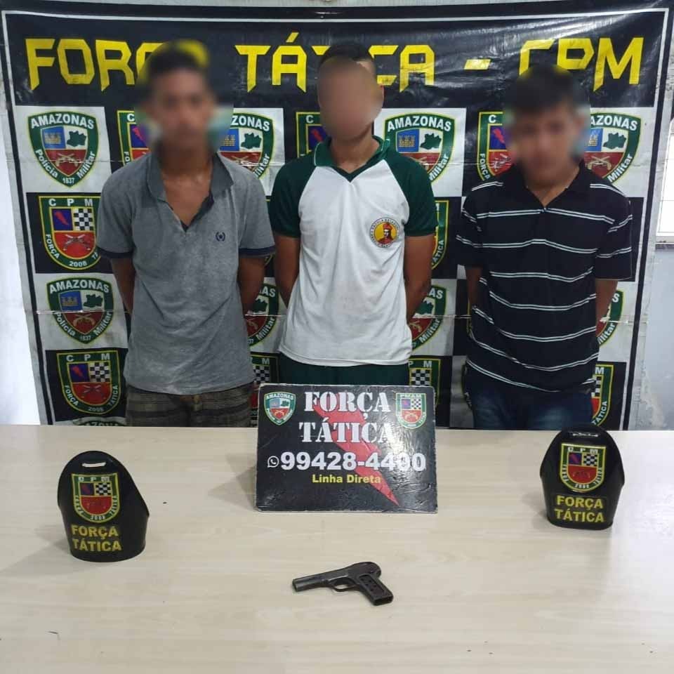 PM prende homens, adolescente e recupera veículos