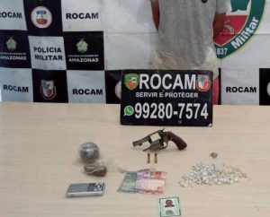 Imagem da notícia - Rocam detêm jovem por porte ilegal de arma e drogas
