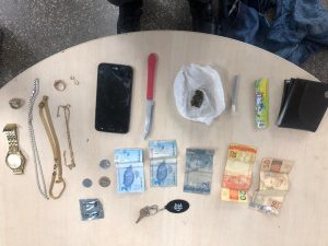 Imagem da notícia - PM prende 23 pessoas e apreende 12 adolescentes neste fim de semana