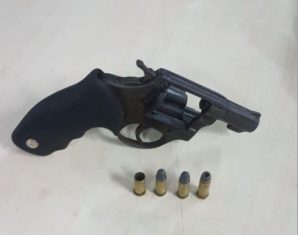 Imagem da notícia - Policiais militares detêm homem que fez mulher de refém após tentativa de assalto