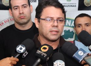 Imagem da notícia - PC prende duas pessoas e apreende armas e munições em operação