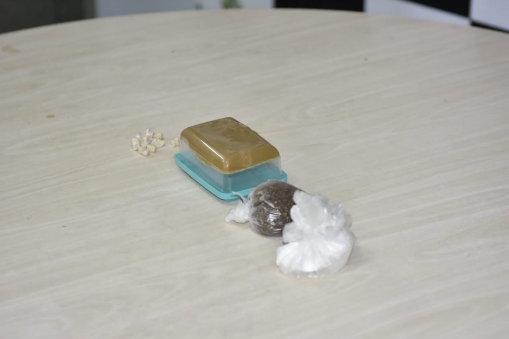 Material apreendido.