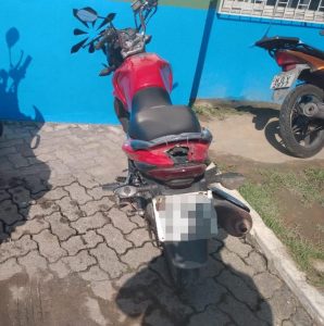 Imagem da notícia - 15 veículos roubados ou furtados são recuperados pela PM, em Manaus