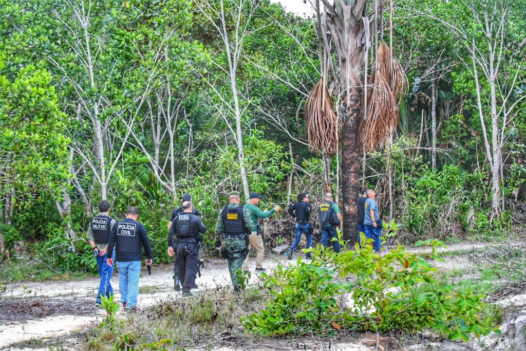 Ação das polícias Civil e Militar apura crime ambiental na invasão Monte Horebe.