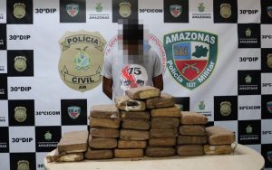 Imagem da notícia - PC prende homem com 33 kg de drogas no Ramal do Brasileirinho