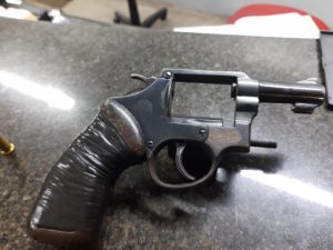 Imagem da notícia - PM detém dois homens por disparos de arma de fogo