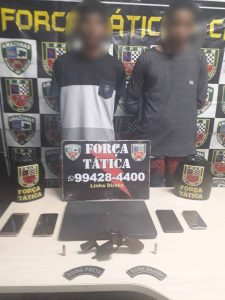 Imagem da notícia - Força Tática detêm suspeitos com arma de fogo e celulares