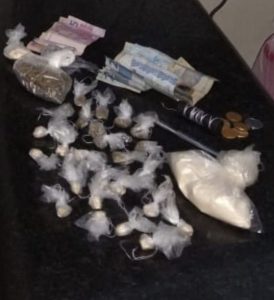 Imagem da notícia - Polícia Militar apreende adolescente com drogas no Jorge Teixeira