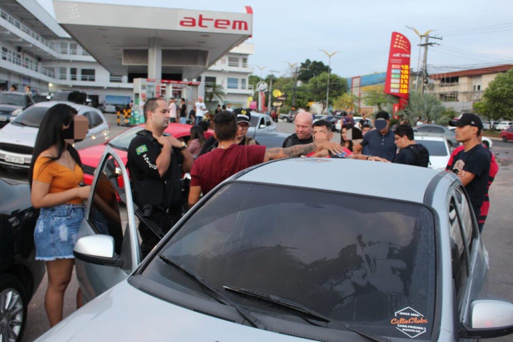 Ao todo 132 veículos foram apreendidos