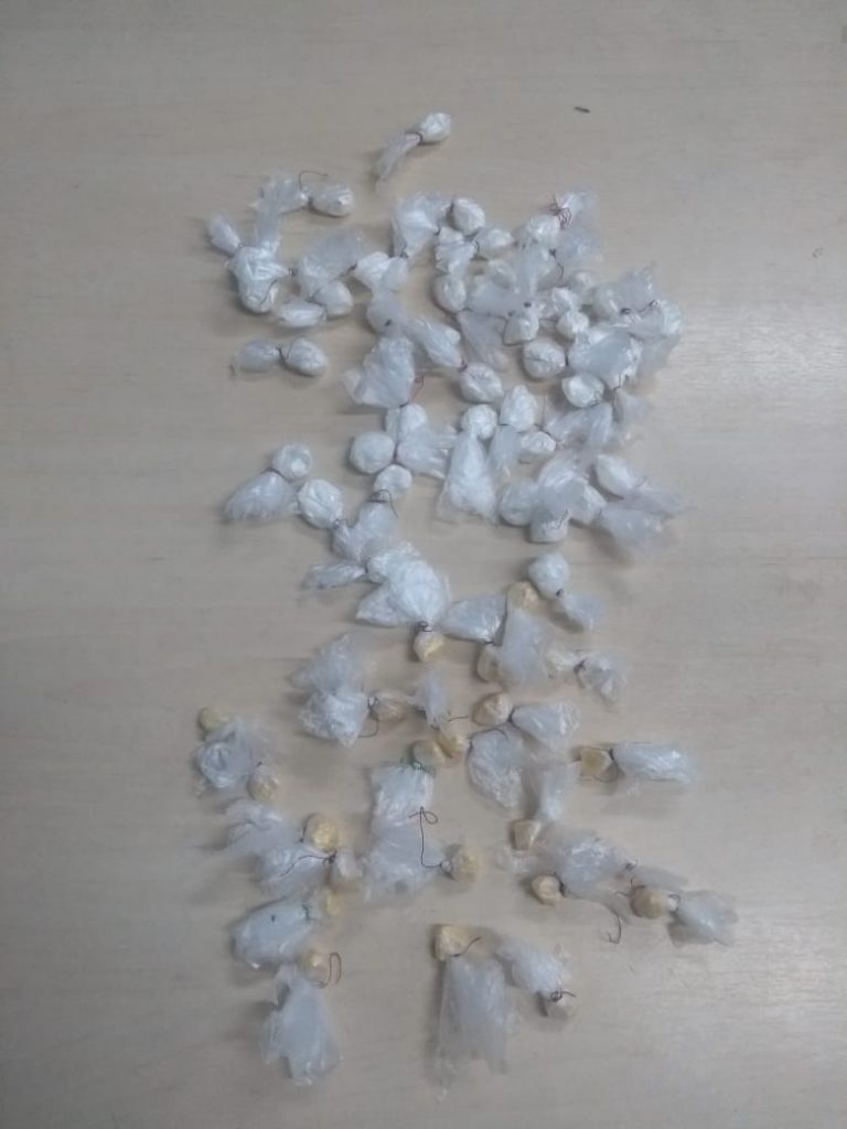 Polícia Militar apreende drogas na zona leste de Manaus. Foto: Divulgação/ PMAM