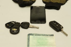 Imagem da notícia - Polícia intercepta ‘bonde’ e apreende armas em residência na zona sul