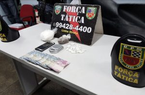 Imagem da notícia - Polícia Militar detém suspeito com drogas na zona sul