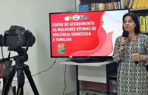 Imagem da notícia - Policiais do interior recebem curso EaD sobre atendimento a mulheres vítimas de violência doméstica