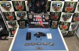 Imagem da notícia - PM detém suspeito com arma de fogo na zona norte