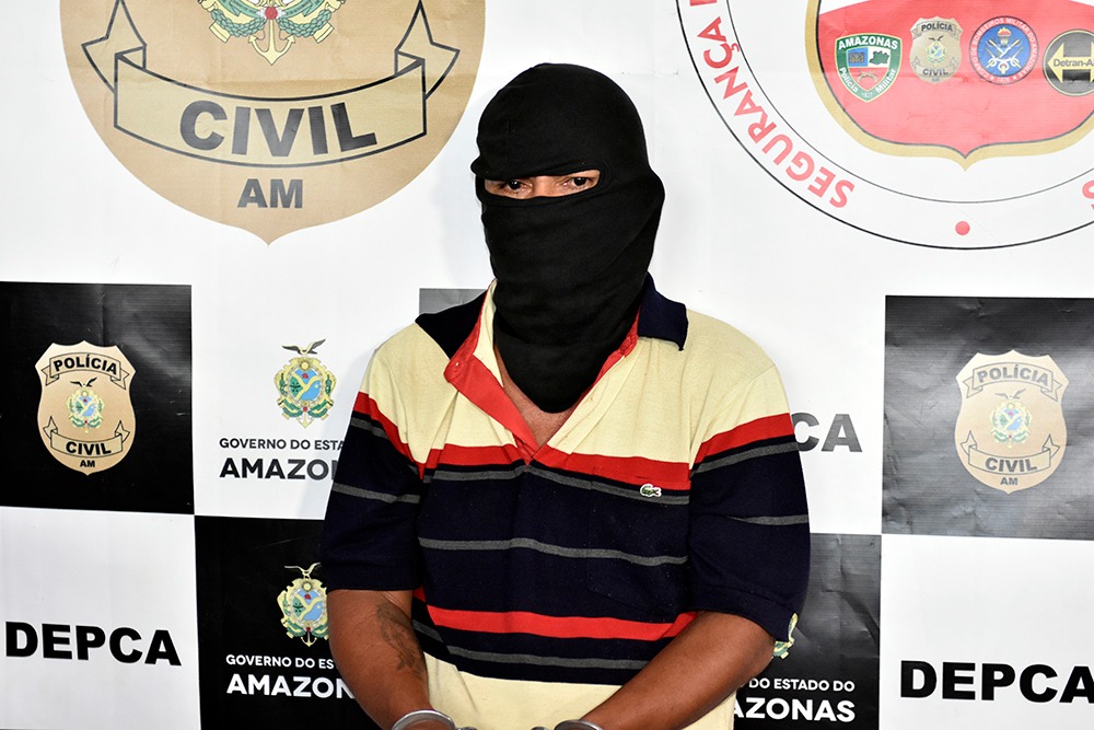 Polícia Civil prende homem por abusar sexualmente da enteada de 12 anos.