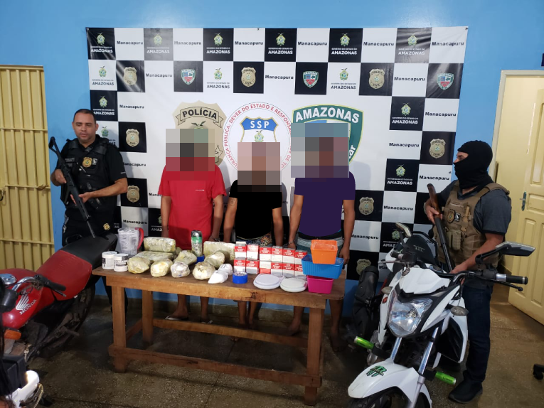 Policia Civil prende trio por tráfico de drogas, em Manacapuru.