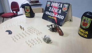 Imagem da notícia - PM detêm jovem com arma de fogo e drogas na Chapada