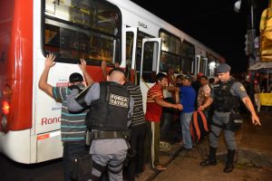 Imagem da notícia - Operação Catraca já realizou 16 mil abordagens a ônibus, em Manaus