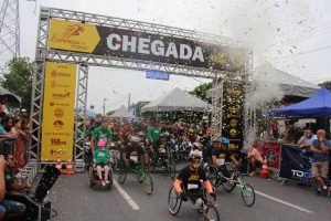 Imagem da notícia - Corrida do Fogo reúne 3 mil pessoas em sua 24ª edição