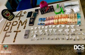 Imagem da notícia - PM detém dupla por tráfico de drogas no município de Humaitá