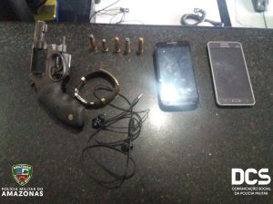 Imagem da notícia - Adolescentes são detidos por porte ilegal de arma de fogo na zona sul