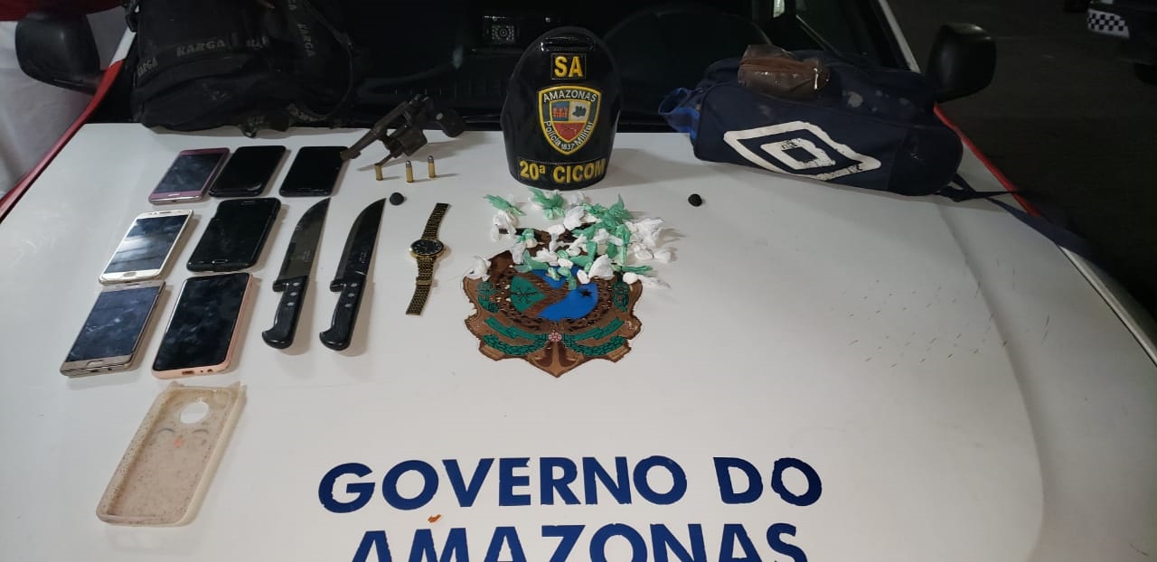 PM detém homem e adolescente por assalto a coletivo no Tarumã.