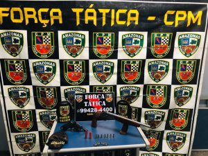 Imagem da notícia - PM, por meio da Força Tática, detém suspeito com armas e munições