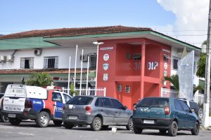 Imagem da notícia - PC prende homem em posse de arma de fogo na zona leste