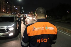 Imagem da notícia - Motoqueiro que fazia arrastão é preso após fugir de blitz do Detran