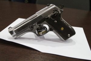 Imagem da notícia - PC prende integrante de facção criminosa que atua em invasões