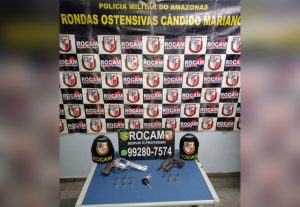 Imagem da notícia - Polícia Militar detém suspeitos com armas de fogo e veículo roubado