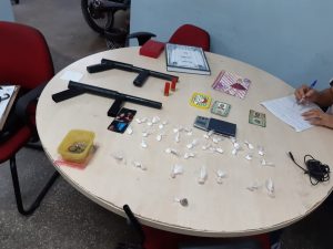 Imagem da notícia - Polícia Militar prende 36 pessoas e apreende 22 armas de fogo na capital