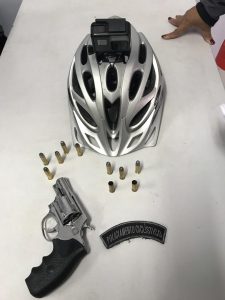 Imagem da notícia - PM detém trio que efetuava disparos de arma de fogo contra agentes