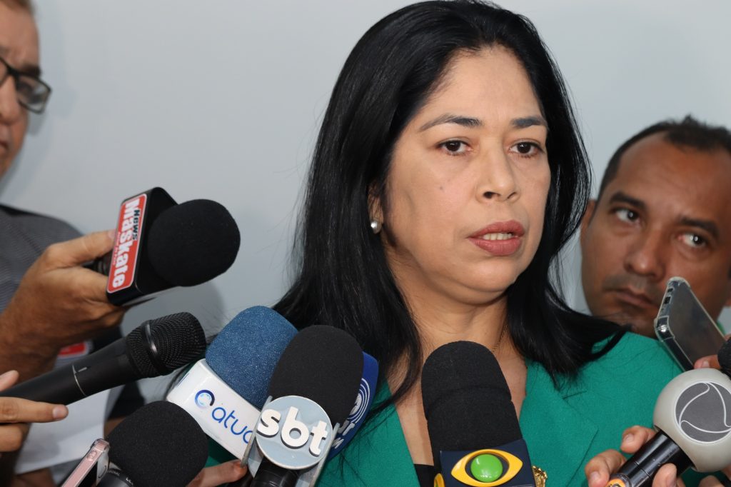 Titular da Depca, delegada Joyce Coelho.