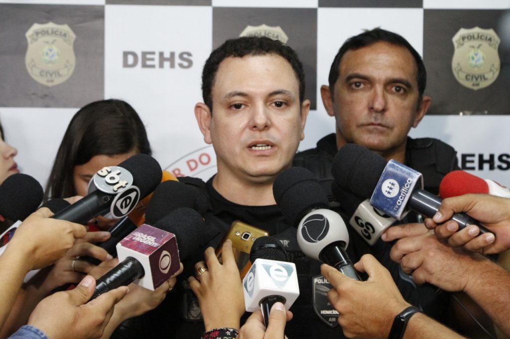 Delegado Charles Araújo, adjunto da DEHS.